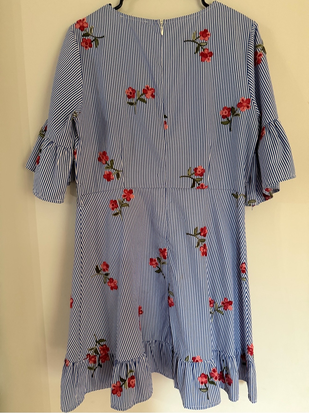 Love Riche Striped Embroidered Ruffle Dress L Large - Picture 4 of 8